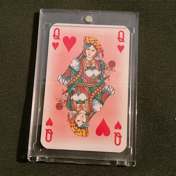 MCM Queen Playing Card with plastic holder - Picture 2 of 2